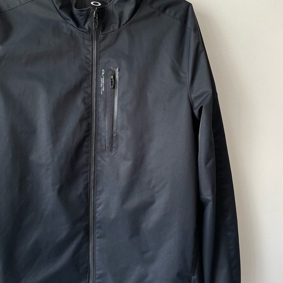 Oakley Black Shell Jacket - Picture 2 of 16